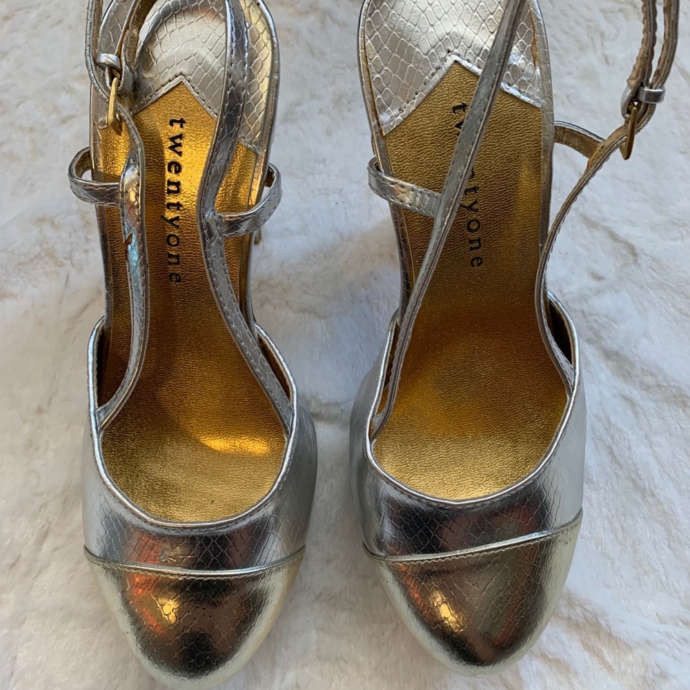 Platform sandal 🤩⚡️ - Picture 3 of 14
